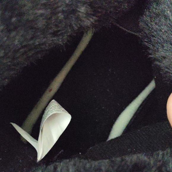 NWOT Plush Fuzzy Memory Foam Boot Slippers - Picture 8 of 8